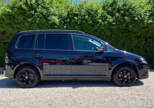 Volkswagen Touran cena 24900 przebieg: 248021, rok produkcji 2010 z Kłodzko małe 466